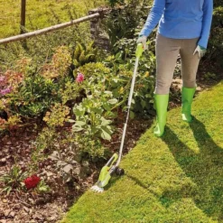 Garden Gear 7.2V Cordless Trimming Shears With Telescopic Handle & Wheel Attachment
